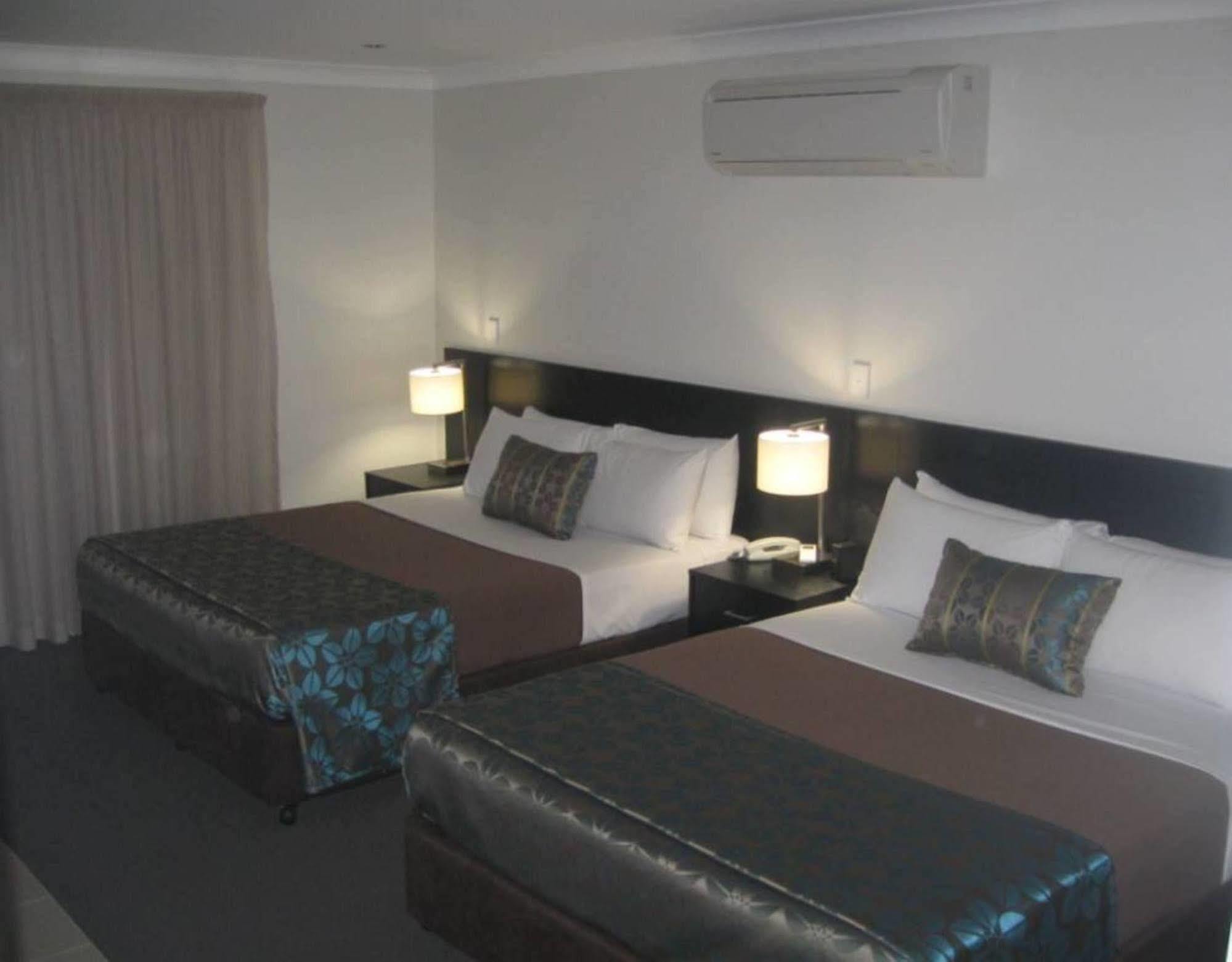 Royal Motel Miles Buitenkant foto